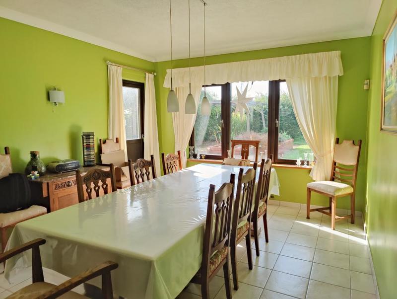 Maison - 207 m² - 7 pièces