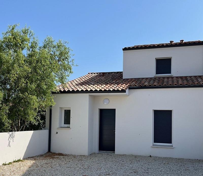 Maison - 98 m² - 4 pièces