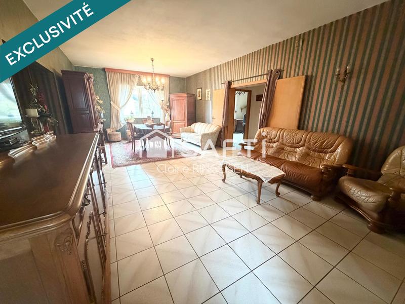Maison - 220 m² - 8 pièces