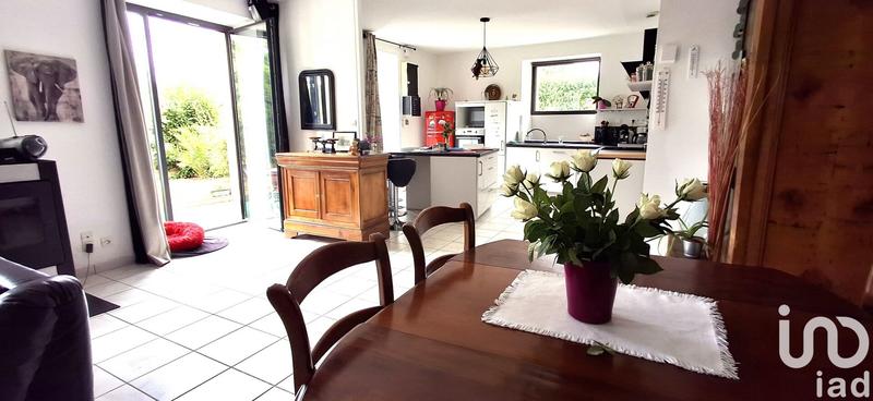 Maison - 102 m² - 5 pièces