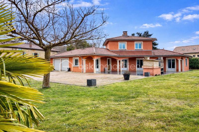 Maison - 141 m² - 6 pièces