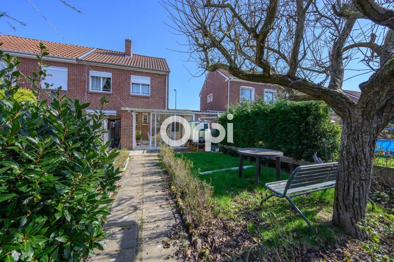 Maison - 97 m² - 4 pièces