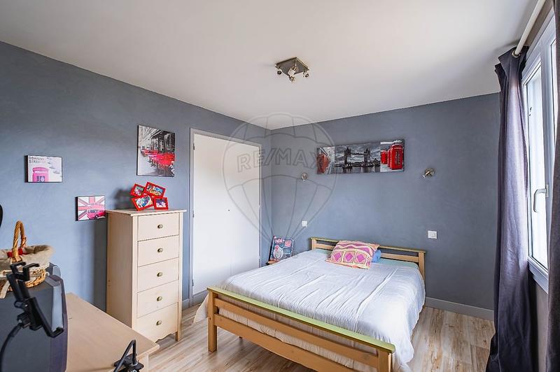 Maison - 177 m² - 7 pièces