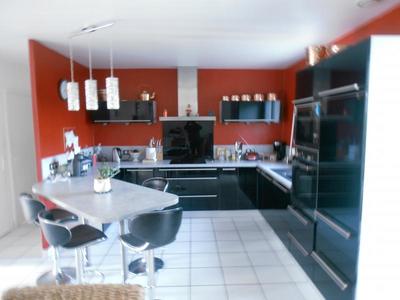 Maison - 110 m² - 4 pièces