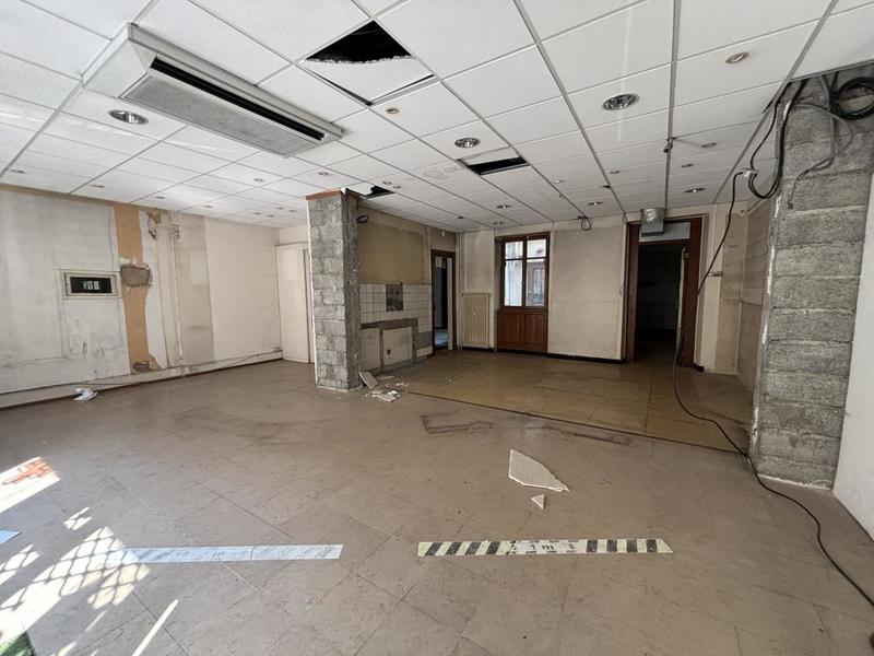 Local commercial - 90 m²