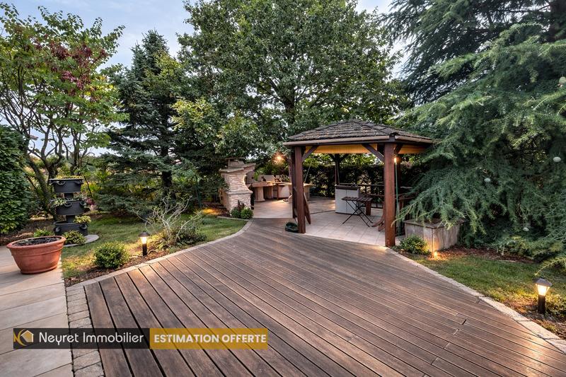 Villa - 180 m² - 6 pièces