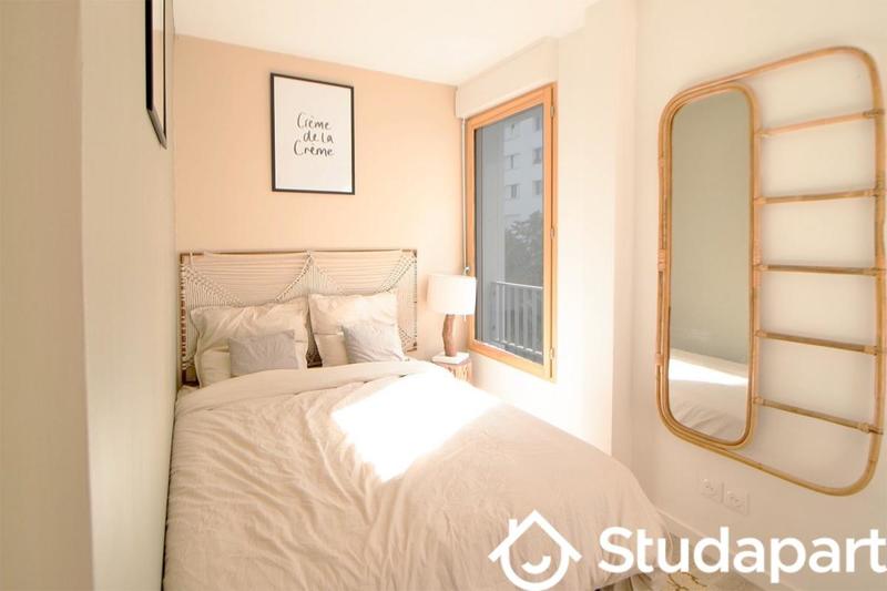 Chambre - 9 m² - 1 pièce