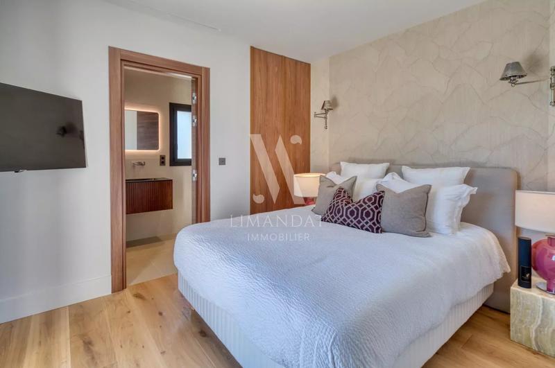 Propriété - 433 m² - 8 pièces