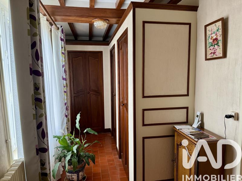 Maison - 216 m² - 7 pièces