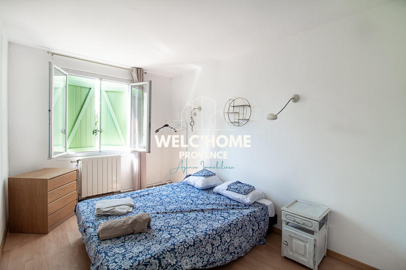 Villa - 240 m² - 8 pièces