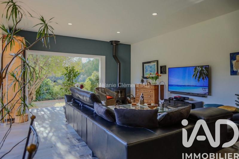 Maison - 227 m² - 10 pièces