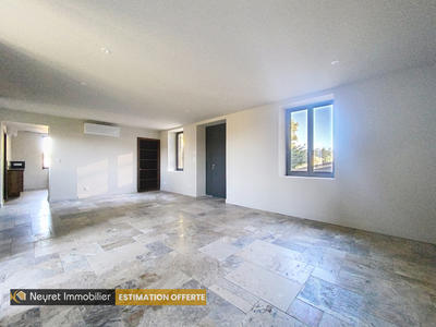 Maison - 180 m² - 6 pièces