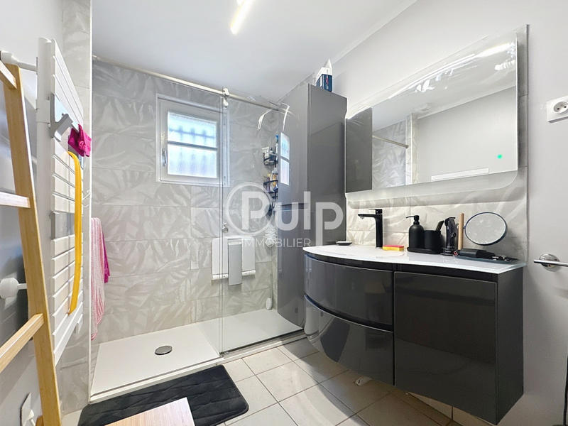 Maison - 86 m² - 5 pièces