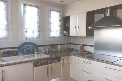 Villa - 177 m² - 6 pièces