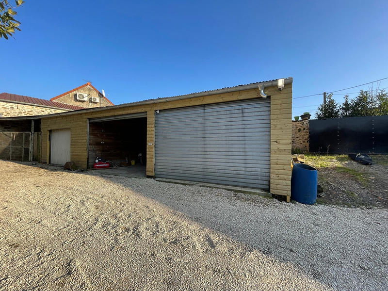 Maison - 190 m² - 8 pièces