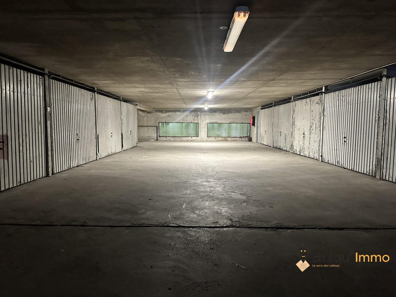 Parking / Garage - 16 m²