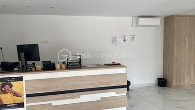 Local commercial - 315 m² - 1 pièce