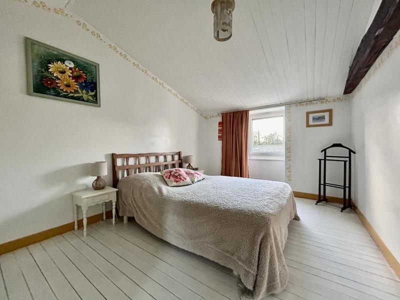 Maison - 243 m² - 8 pièces