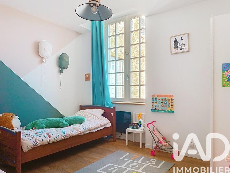 Appartement - 143 m² - 8 pièces