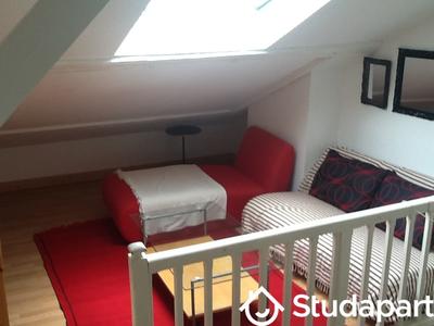 Chambre - 12 m² - 1 pièce