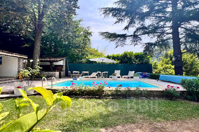 Villa - 276 m² - 7 pièces