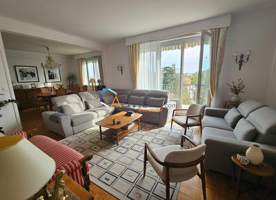 Appartement - 124 m² - 5 pièces