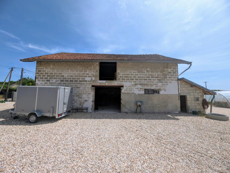 Maison - 204 m² - 6 pièces