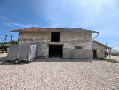 Maison - 204 m² - 6 pièces