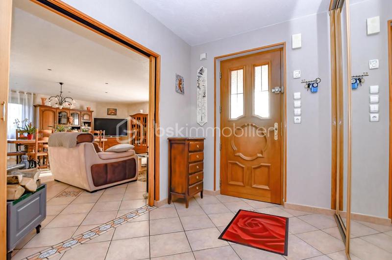 Maison - 220 m² - 7 pièces