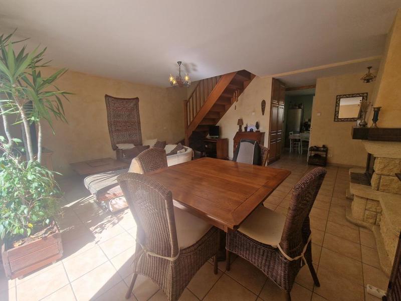 Maison - 93 m² - 4 pièces