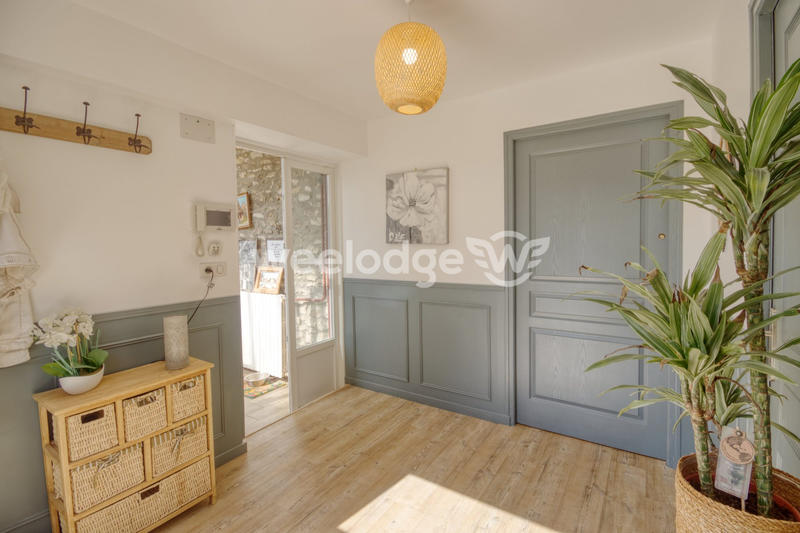 Maison - 450 m² - 13 pièces