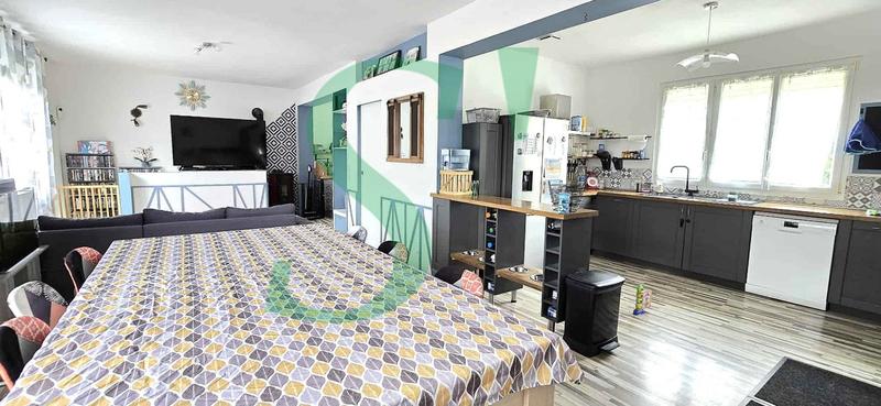 Maison - 89 m² - 5 pièces