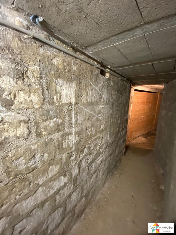 Maison traditionnelle - 165 m² - 8 pièces