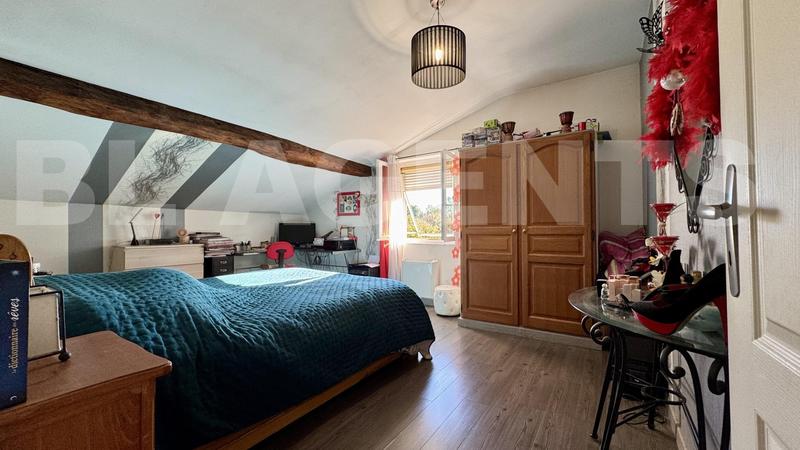 Maison de village - 150 m² - 12 pièces