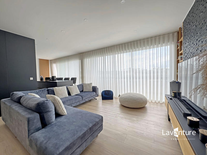 Appartement - 118 m² - 6 pièces