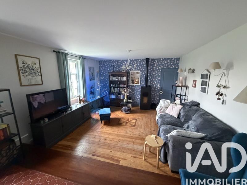 Maison - 122 m² - 7 pièces