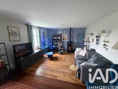 Maison - 122 m² - 7 pièces