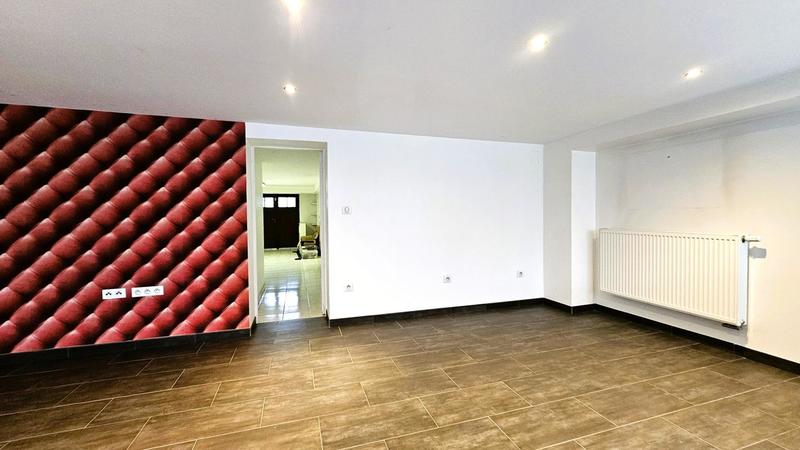 Pavillon - 177 m² - 7 pièces