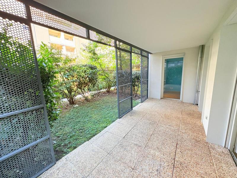 Studio - 60 m² - 3 pièces