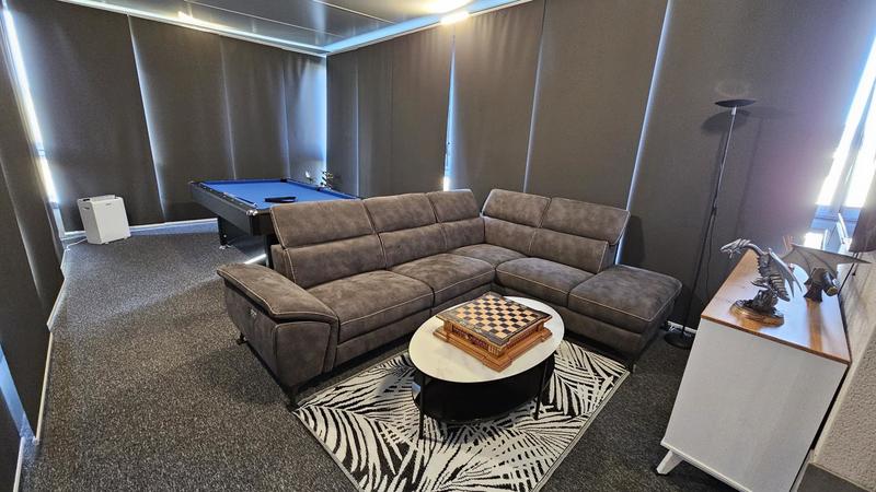 Maison - 203 m² - 7 pièces