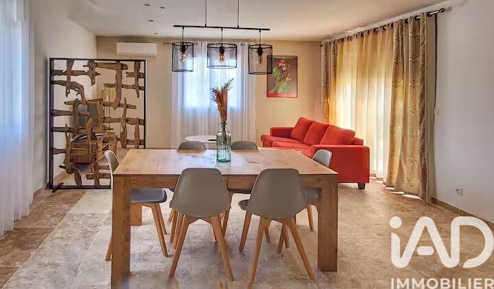 Maison - 93 m² - 5 pièces