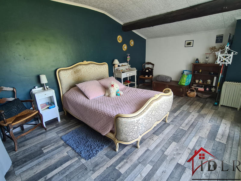 Maison - 210 m² - 9 pièces