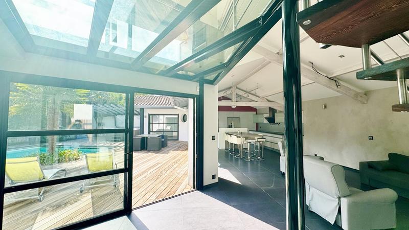 Maison d'architecte - 136 m² - 5 pièces