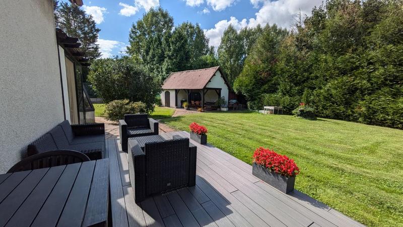 Maison - 265 m² - 7 pièces