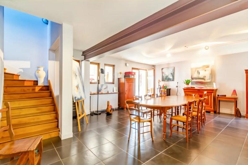 Propriété - 300 m² - 9 pièces