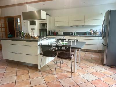 Maison - 130 m² - 4 pièces