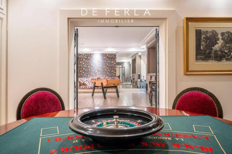 Maison - 520 m² - 10 pièces