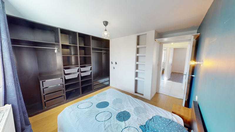 Appartement - 80 m² - 4 pièces