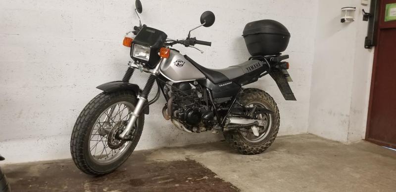 Yamaha Tw 125 yamaha gris 0125 695