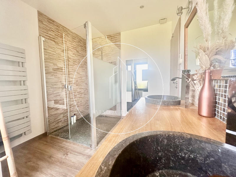 Villa - 190 m² - 7 pièces